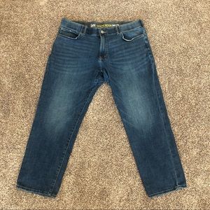 Lee Extreme Motion Fit denim jeans. Size 40x30 medium/dark wash straight fit